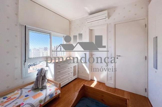 Imagem Apartamento mobiliado em Perdizes com 86,60m², 2 suÍtes e 3 vagas demarcadas.