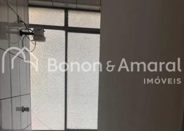 Imagem Sala comercial à venda no Edifício Catedral, ideal para quem busca um espaço funcional e bem loca...