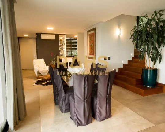 Imagem Residência alto padrão com design moderno, privacidade e exclusividade junto à natureza América,...