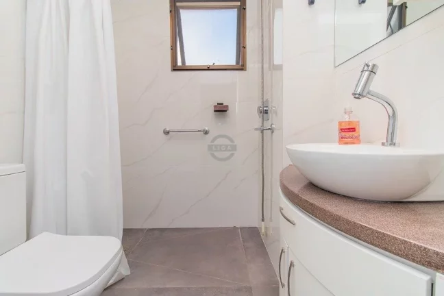 Imagem Apartamento à venda em Porto Alegre, Petrópolis, com 2 quartos, 74,1m2