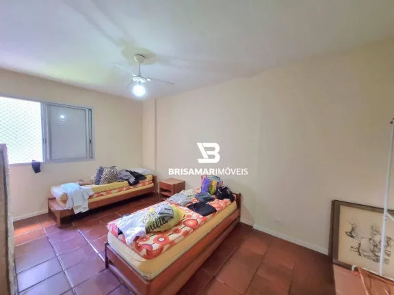 Imagem PITANGUEIRAS- UMA QUADRA DA PRAIA , LOCALIZAÇÃO ESPETACULAR , GARAGEM NO PRÉDIO.