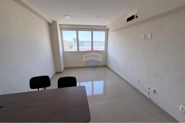 Imagem Sala comercial com 22,62m² em Cascadura - Rio de Janeiro