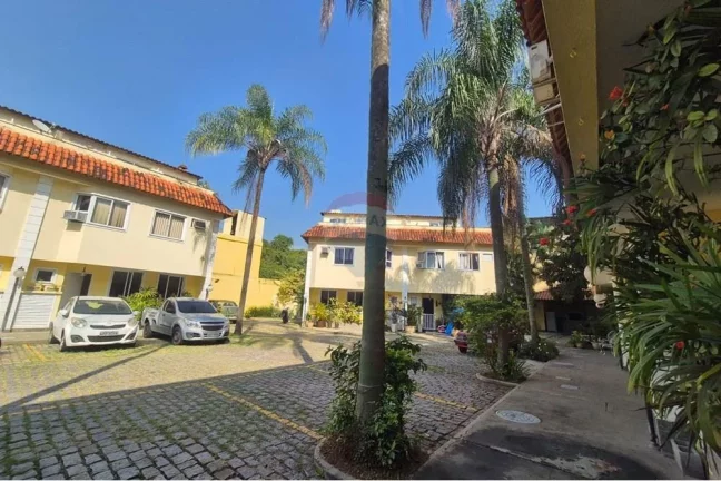 Imagem Casa com 3 quartos 108 m² a venda na Taquara, Rio de Janeiro.