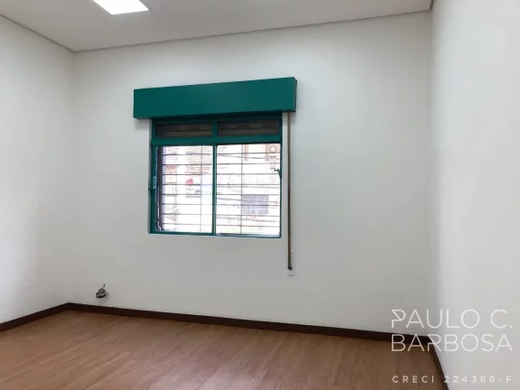 Imagem Pinheiros conjunto em sobreloja - 6 Salas - 3 Vagas - 130m²