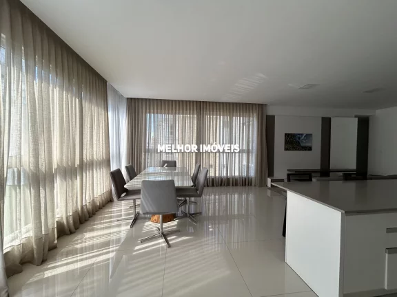 Imagem Apartamento á venda com 03 suítes localizado no Centro de Balneário Camboriú.
