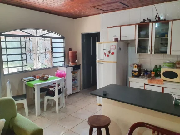 Imagem Casa para Venda em Itanhaém, Santa Teresinha, 3 dormitórios, 3 suítes, 1 banheiro, 5 vagas