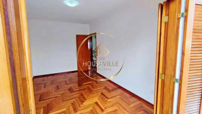 Imagem Casa Sobrado, 3 Dormitórios ( 1 Suíte) San Marino Jd América Sjc.