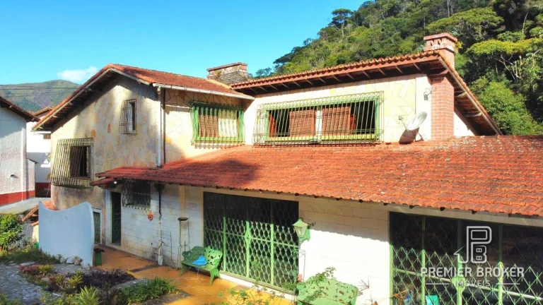 Imagem Casa à venda, 457 m² por R$ 1.499.900,00 - Cascata dos Amores - Teresópolis/RJ