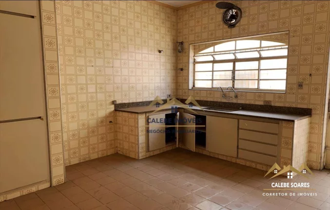 Imagem Sobrado com 2 dormitórios à venda, 168 m² por R$ 650.000,00 - Centro - Tatuí/SP