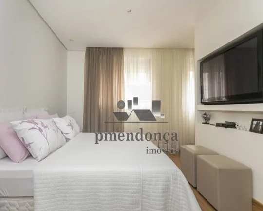 Imagem Magnifico apartamento, totalmente reformado a 2 anos, proprietário transformou apto. em 01 dormitó...