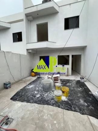 Imagem Imperdível! Casa à venda em São Paulo-SP, Vila Ré. 2 quartos, 1 suíte, 1 sala, 1 banheiro, 1 vaga de garagem. 85m².