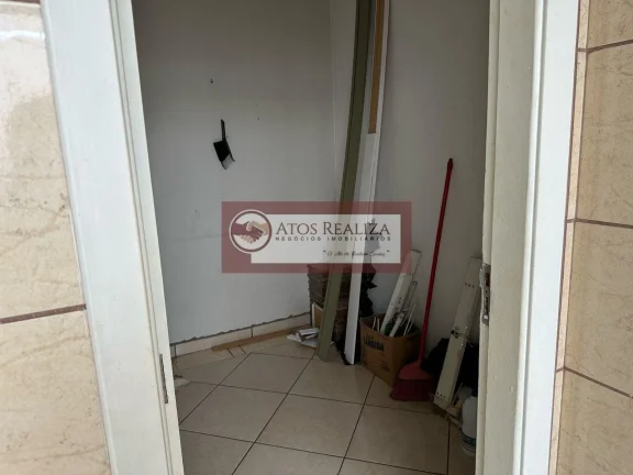 Imagem Chegou a sua Oportunidade de Morar em Santo Amaro. Alugo Apartamento de 95m2 na Av João Dias, Apartamento com 2 dormitórios bem espaçosos, dependências de empregada com Banheiro e Área de Serviço, Sala de jantar e estar em L, Piso Porcelanato, Cozinha Amp