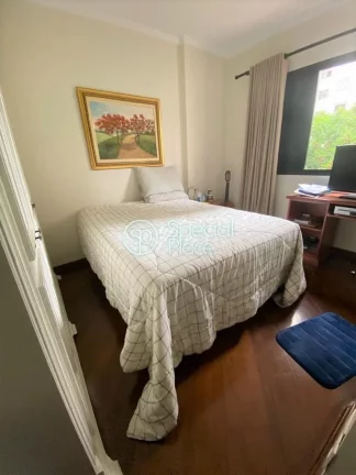 Imagem Ótimo apartamento com 132 m² em Perdizes. Amplo living para três ambientes com acesso à varanda,...