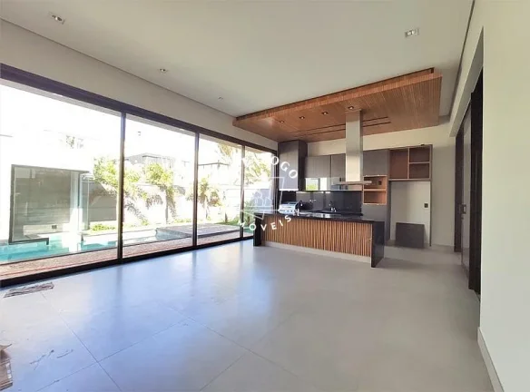 Imagem Casa em Condomínio a Venda no bairro Residencial e Empresarial Alphaville - Ribeirão Preto, SP