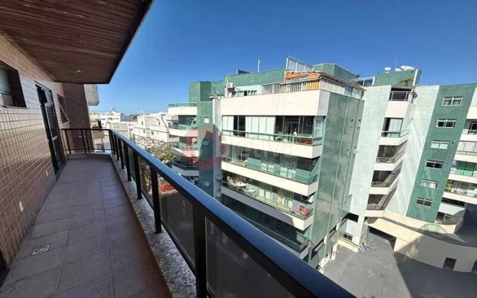 Imagem Cobertura duplex à venda de 3 quartos - Algodoal - Cabo Frio