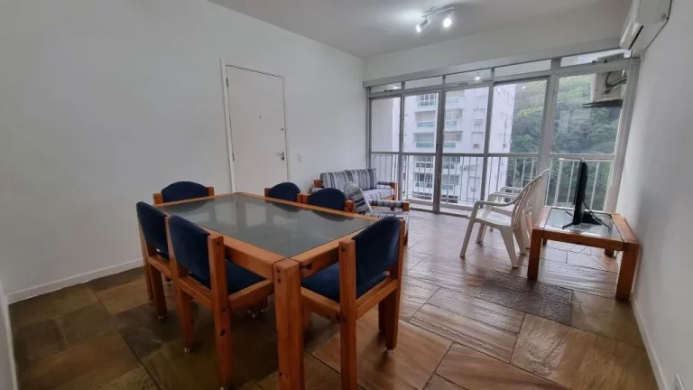 Imagem Praia das Pitangueiras - Prédio com lazer - Ótima localização.