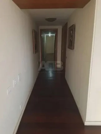 Imagem Cobertura Duplex à venda no Leblon, 4quartos, 326m2, 3vagas, vista mar!