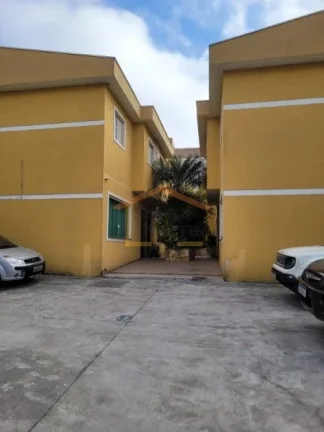 Imagem Casa em condomínio com 65,25 m², 2 dormitórios, 1 banheiro, 1 lavabo, armários na cozinha e banh...