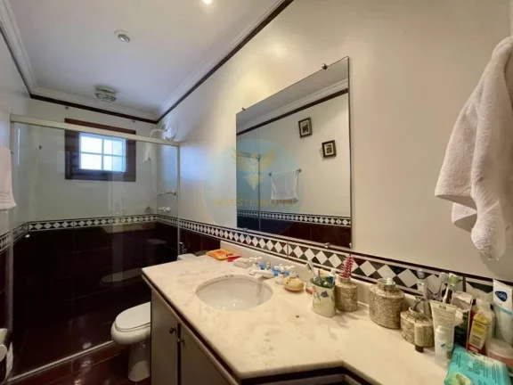 Imagem Casa em Condomínio a Venda no bairro Granja Viana - Carapicuíba, SP
