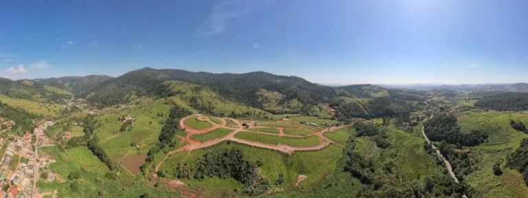 Terreno à venda no bairro Cachoeirinha - Bom Jesus dos Perdões/SP