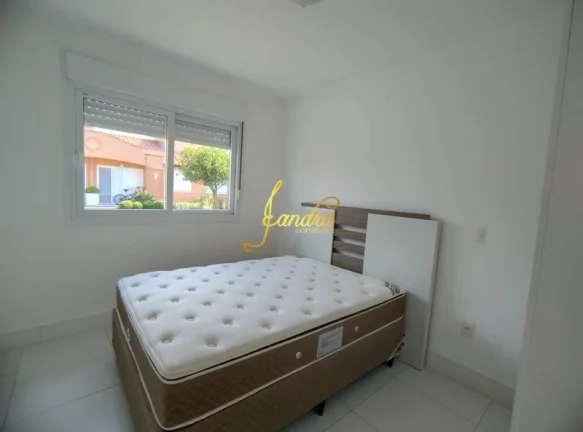 Imagem Ótima casa em condomínio fechado Casa Hermosa com 3 dormitórios