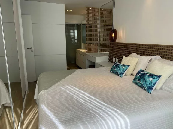 Imagem Apartamento com 3 suítes e 2 vagas de garagem - Praia Brava em Itajaí/SC