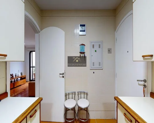 Imagem MOEMA NOBRE APARTAMENTO 114 M 3 DORMITÓRIOS SENDO 1 DELES SUÍTE SALA 2 AMBIENTES VARANDA ANDAR ALTO LUZ NATURAL AMPLOS ESPAÇOS 2 VAGAS LAZER