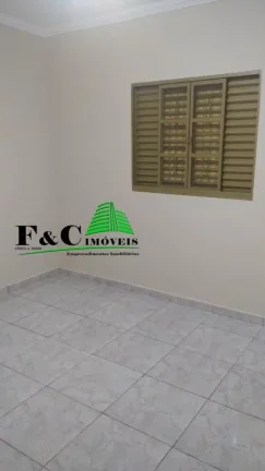 Imagem Casa para Venda em Limeira, Jardim Ipanema, 2 dormitórios, 1 banheiro, 2 vagas