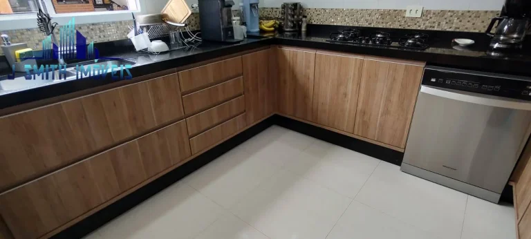 Imagem CASA MODERNA, REPLETA DE ARMÁRIOS PLANEJADOS. QUINTAL GRANDE, 2 VAGAS