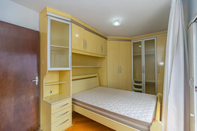 Imagem Apartamento de 3 quartos no bairro Água Verde