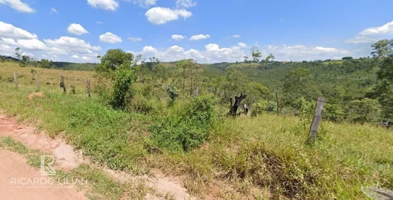 Imagem Area rural com 54 hectares e 50 hectares de lavra com autorização para extração de Agua mineral