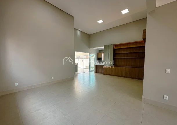 Imagem Maravilhosa casa térrea, acabamento de primeira, com 3 suítes todas com armários e ar condicionad...