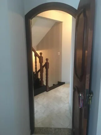 Imagem Sobrado para Venda por R$850.000,00 com 220m², 4 dormitórios, 1 suite e 5 vagas - São miguel paulista, São paulo / SP - Cód. BDI36518