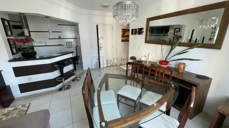Imagem Apartamento com 03 dormitórios à venda no Centro de Balneário Camboriú/SC