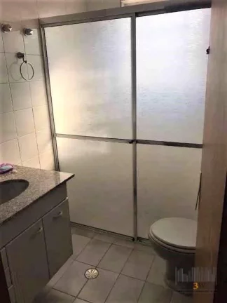 Imagem Casa à venda no Alto da Lapa São Paulo SP com 2 dormitórios, 1 banheiro, 2 vagas de garagem e 170m² de área construída.