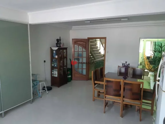 Imagem Sobrado à venda 4 Quartos, 4 Suites, 6 Vagas, 254M², Vila Floresta, Santo André - SP