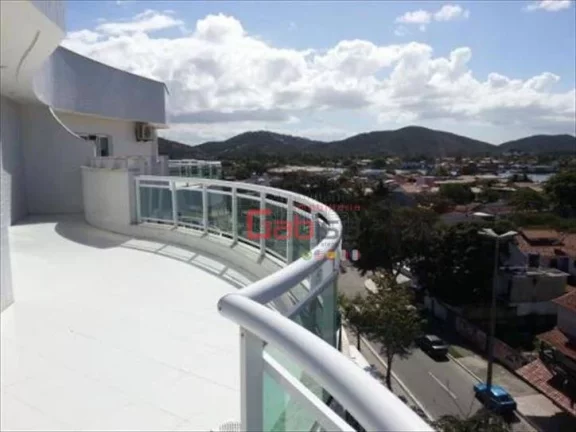 Imagem Cobertura com 3 dormitórios à venda, 204 m² por R$ 1.800.000,00 - Passagem - Cabo Frio/RJ