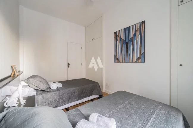 Imagem Apartamento á venda 02 dormitórios 1 suíte com vista para o mar em Santos/Sp