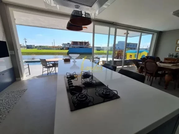 Imagem Sobrado finamente mobiliado e decorado beira de lago