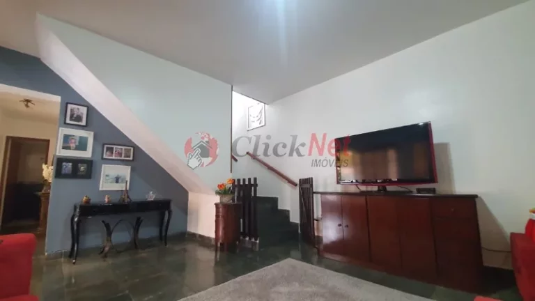 Imagem Lindo sobrado à venda ou para locação com localização privilegiada no bairro Baeta Neves, São Bernardo do Campo com 3 dormitórios, 2 WC, 4 vagas, 200m².