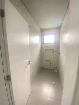Imagem Apartamento 2 dormitórios sendo 1 suíte e 2 vagas de garagem em Canto Grande - Bombinhas