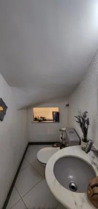 Imagem Casa na Praia de Havanas - 3 Quartos, 148m², Área de Lazer - Confira!