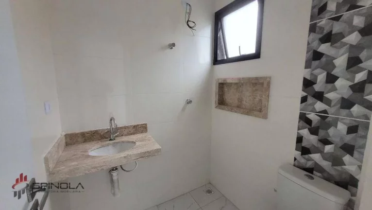 Imagem Sobrado com 2 dormitórios à venda, 105 m² por R$ 540.000,00 - Aviação - Praia Grande/SP