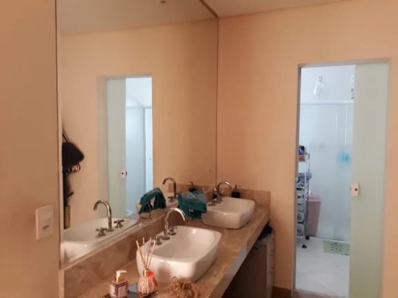 Imagem Sobardo Maravilhoso 239 m² 3 Dormitórios e 4 Vagas Estuda Permuta