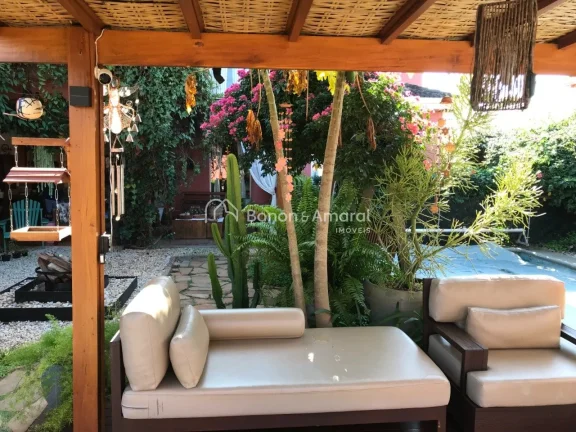 Imagem Maravilhosa casa com uma área de lazer incrível, um sonho de lugar para apreciar com a família e ...