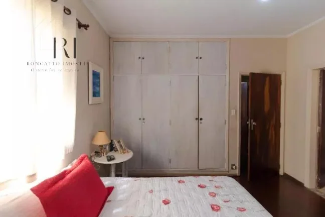 Imagem Casa com 4 quartos, 360m2, à venda