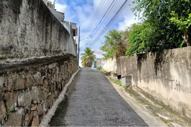 Imagem Casa com 4 quartos à venda em Vila Valqueire, Rio de Janeiro