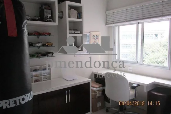 Imagem Apartamento em Perdizes com 04 quartos (02 suí­tes) e 04 vagas, 190m² com varanda gourmet.
