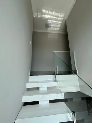 Imagem Sobrado à venda com 3 quartos, sendo 3 suítes, em Jardim dos Pinheiros, Atibaia - SP