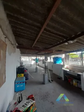 Imagem Sobrado com 309M². 04 quartos e 02 vagas a venda R$ 600 - cidade Domitila -sp